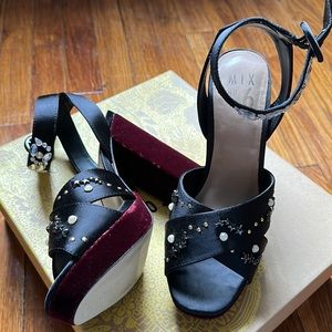 Chunky high heels. Size 6 1/2